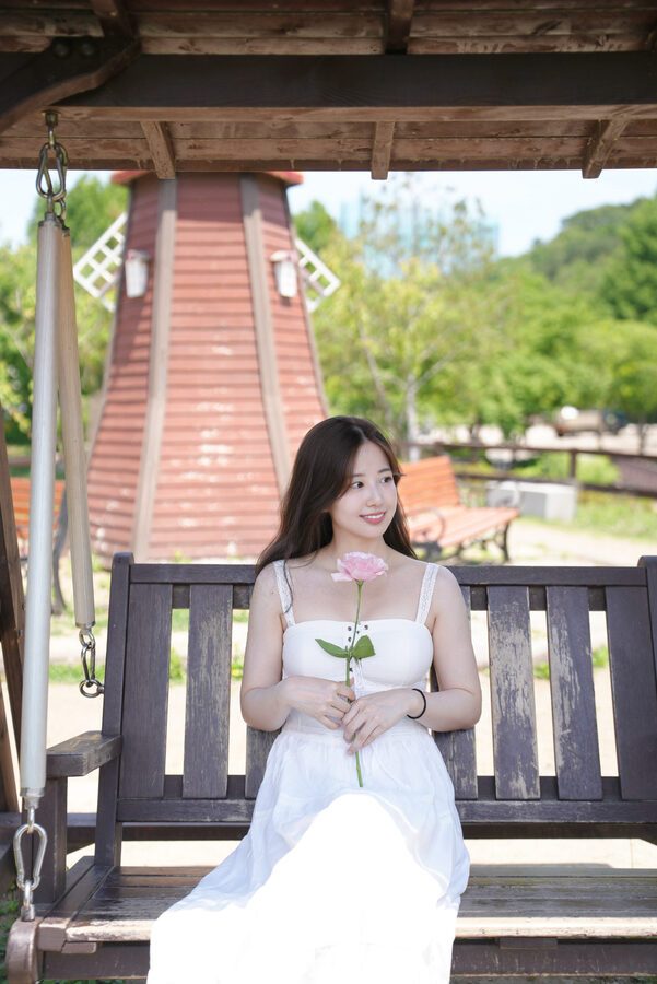 율동공원의 여름, 유영